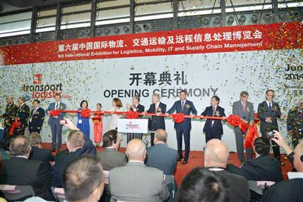 The Sixth China International Logistics Expo grandly opened in Shanghai. The Exhibition of HNCA was Popular.